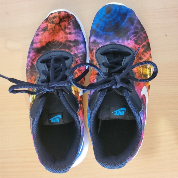 SOLD 💗Girls Nike 3Y Shoes💗 - Picture 3 of 4